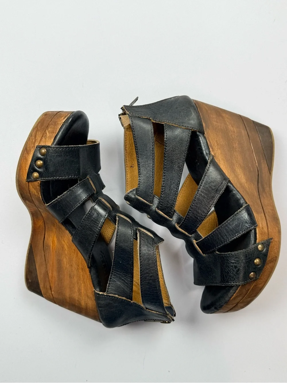 Bed|Stu Black Leather Platform Sandals Wooden Heel Gladiator Size 7 Made Mexico